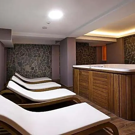 Stargate Hotel&spa 2*