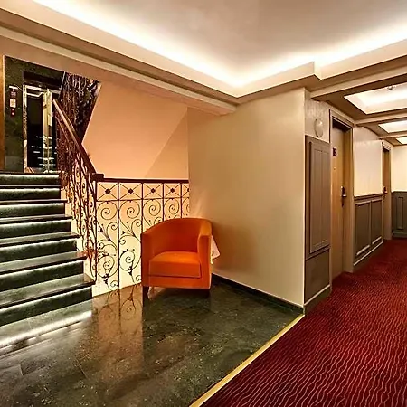Hotel Stargate Hotel&spa 2*